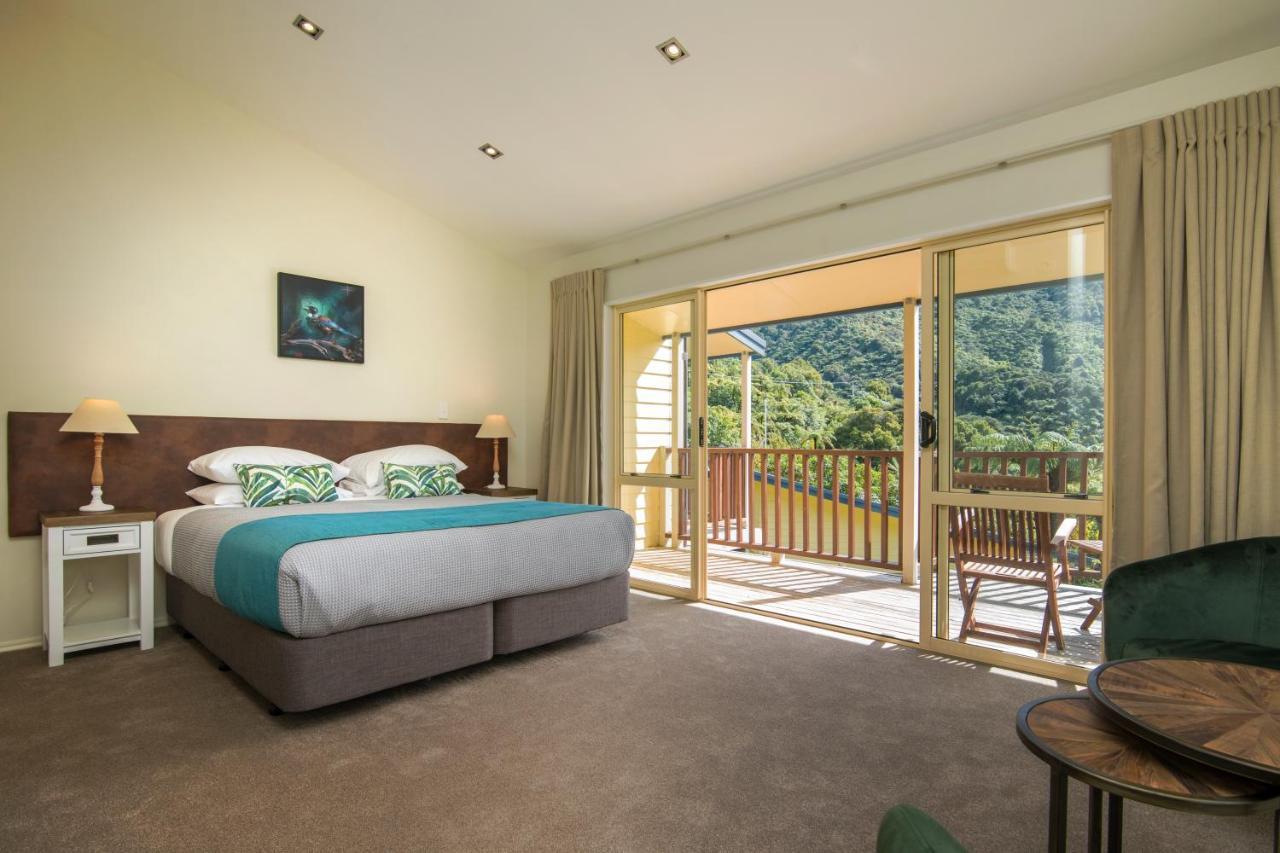 Punga Cove Resort Endeavour Inlet Exterior photo