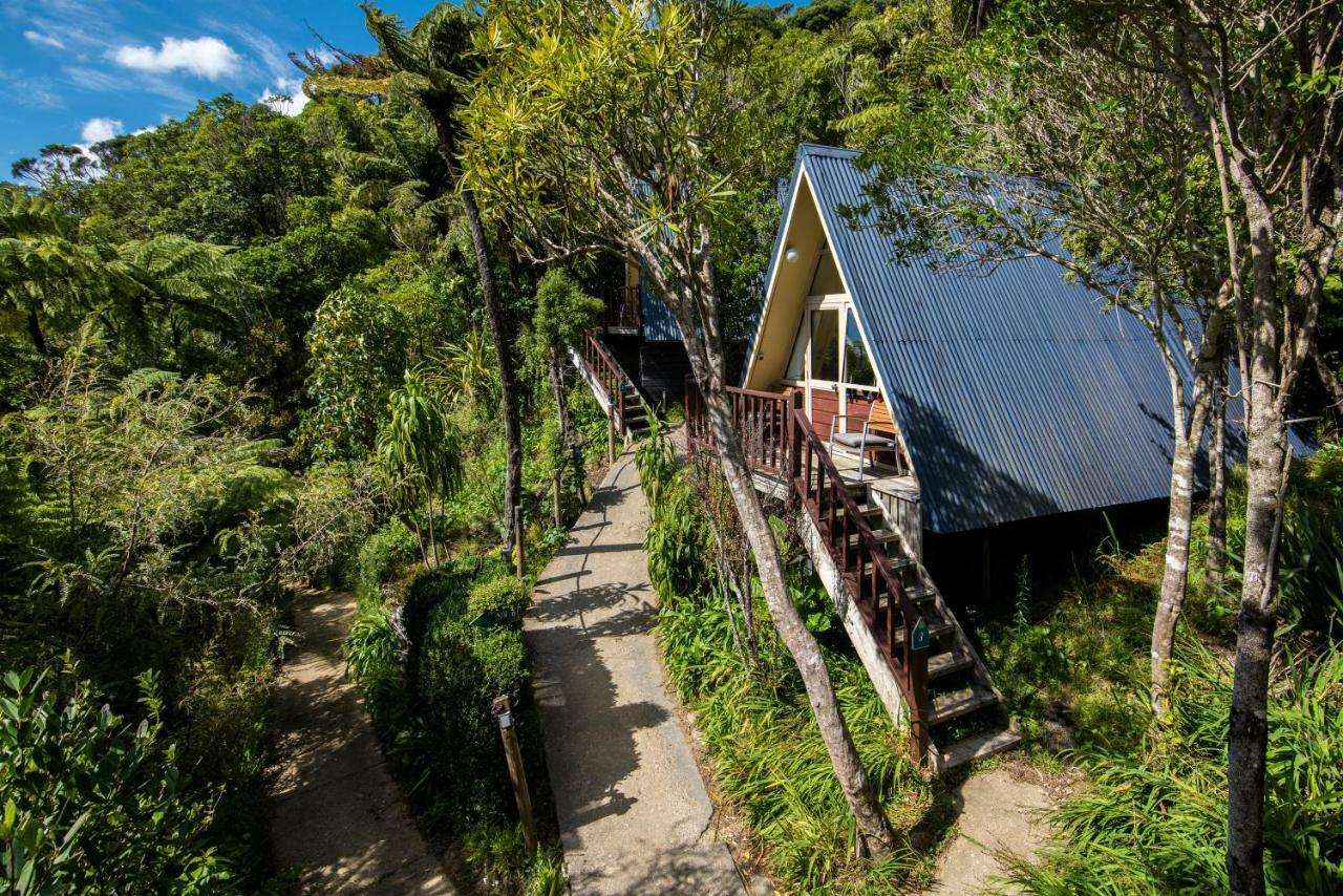 Punga Cove Resort Endeavour Inlet Exterior photo